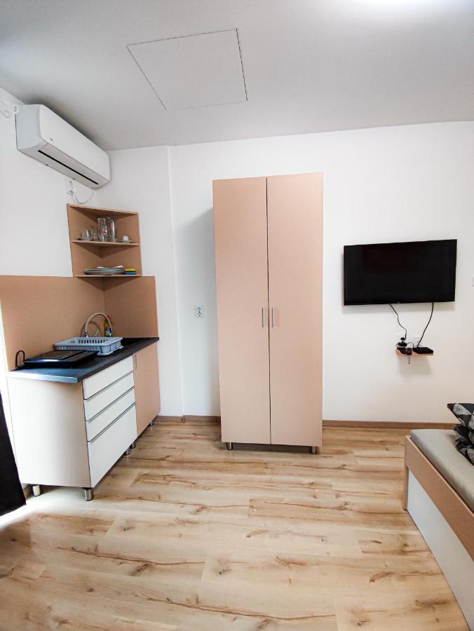 Harmonia Vendeghaz Hotel Szeged Buitenkant foto